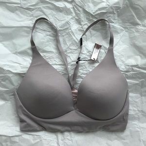 🌸Victoria’s Secret wireless bra🌸